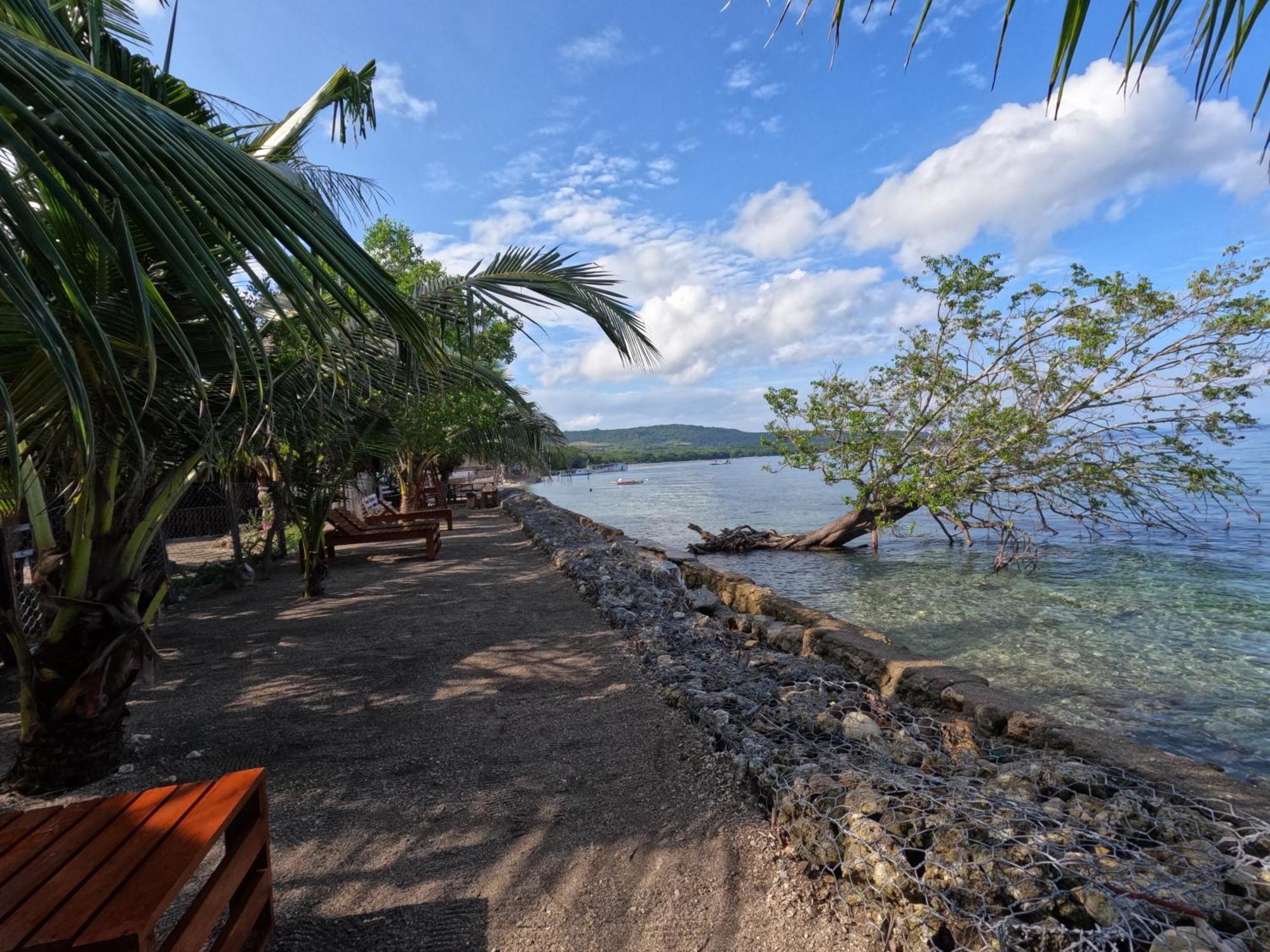 Maryan Moyo Bungalows & Resto Moyo Island Exteriör bild